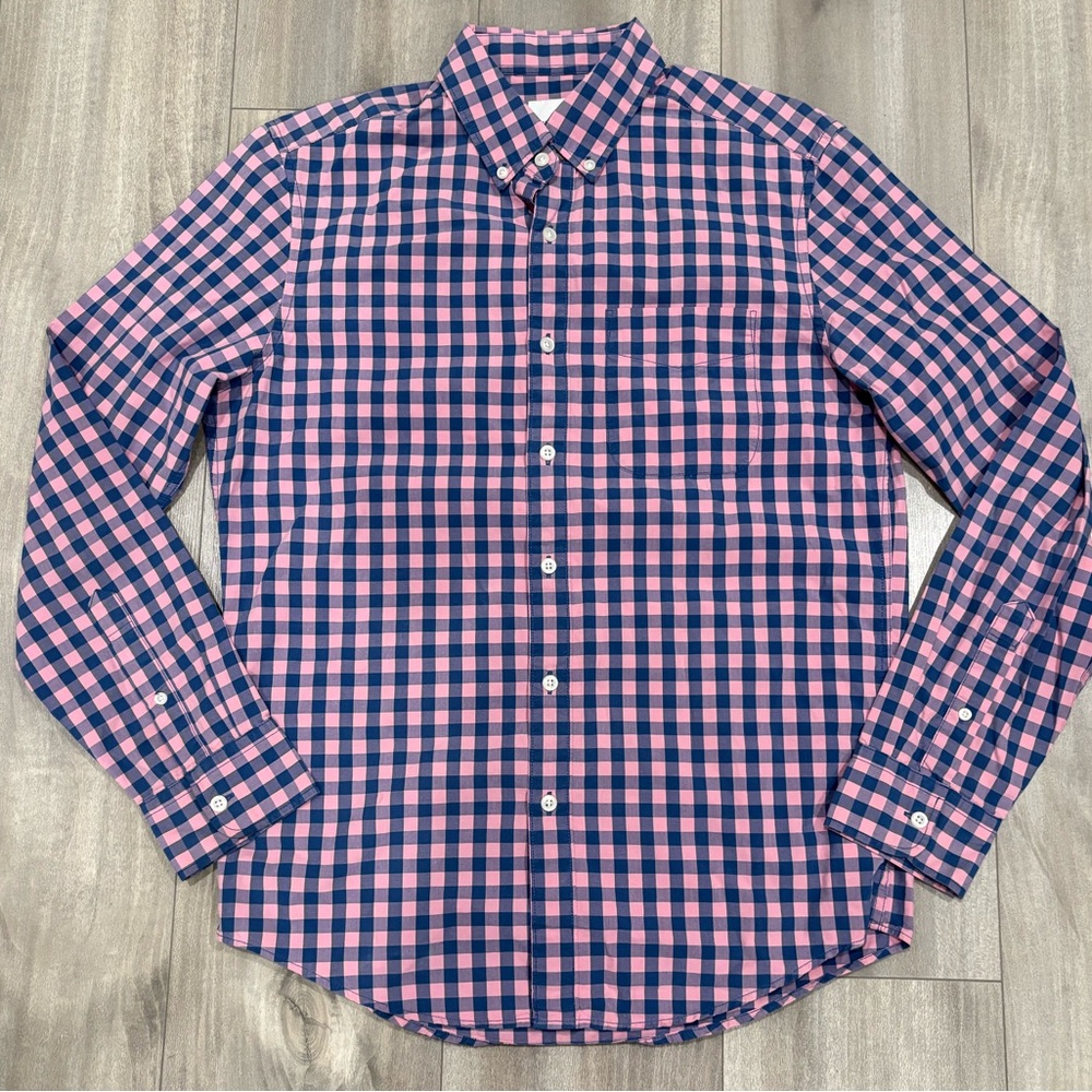 American Eagle Outfitters Pink & Navy Gingham Button-Down Shirt Size S